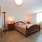 Apartments With A Parking Space Pula - 20794